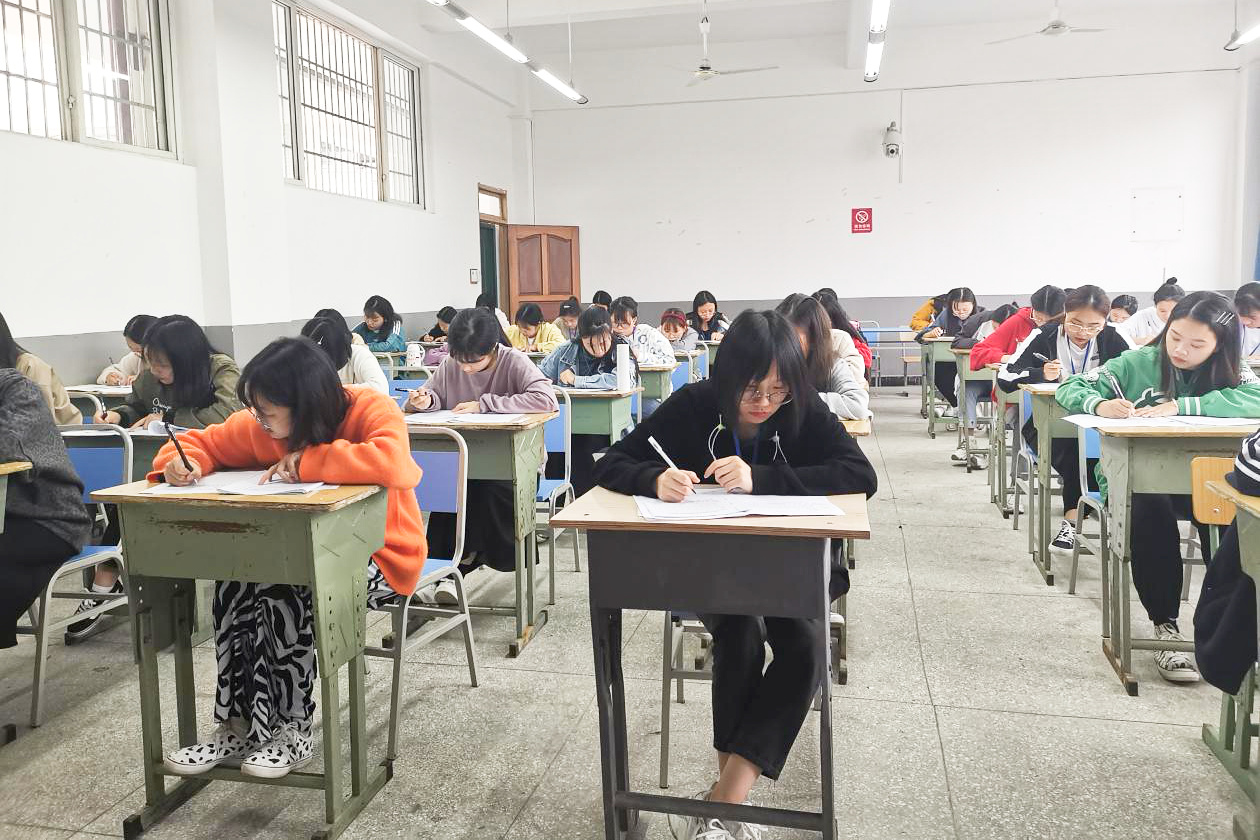 学前教育学院举行教师资格证诊断性考试1