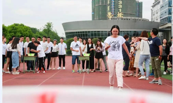 传承“五四”精神